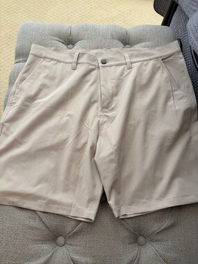 Men's Free Fly Performance Chino Shorts in Light Khaki